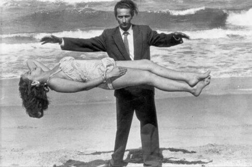 ndian magician Yusultini makes his wife Faeeza levitate on a beach near Durban, South Africa (1950s)