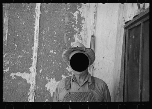 Russell Lee, Untitled photo, possibly related to: Mr Tronson, a farmer near Wheelock, North Dakota, August 1937.
Photo killed with a hole puncher, resulting in a black hole, 1930’s.
This photo is part of the Farm Security Administration (FSA) documentary program, setup during the Great Depression, in USA,